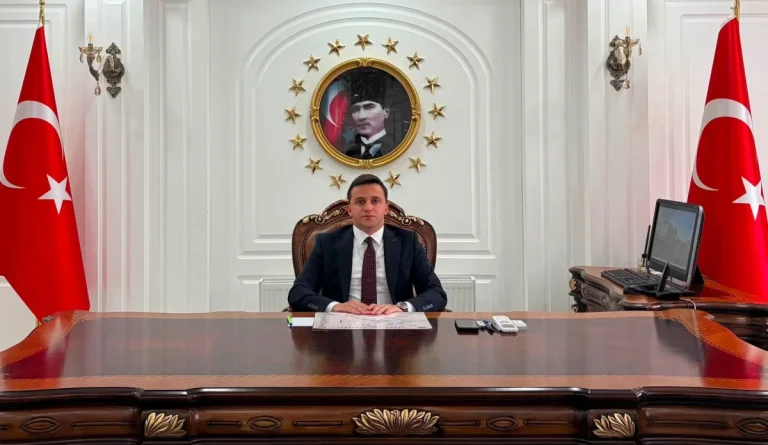 Digor Kaymakamı Abdulkadir Zengin görevine başladı
