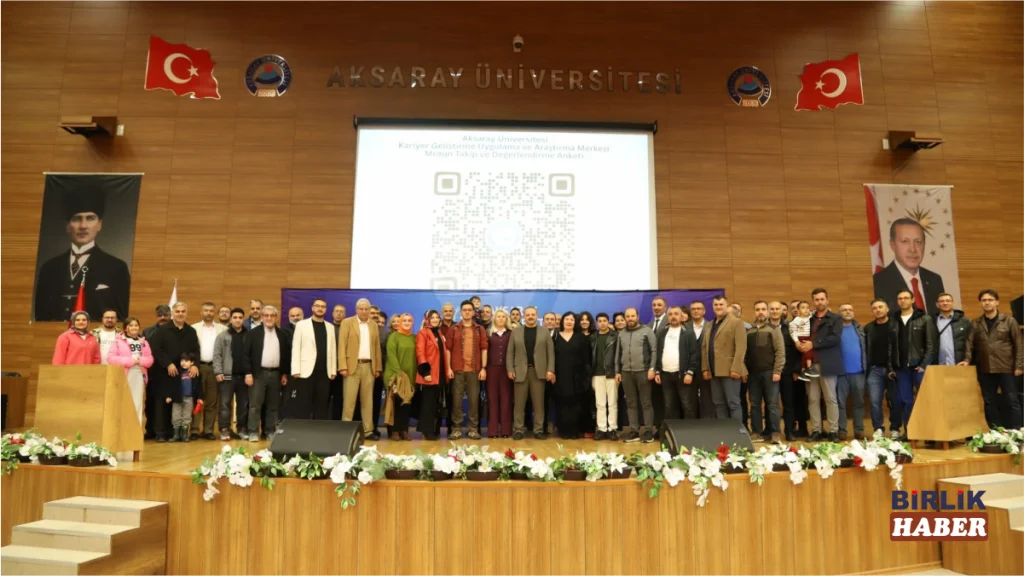 ASÜ’de Bir İlk! Mezunlar Aynı Çatıda Buluştu