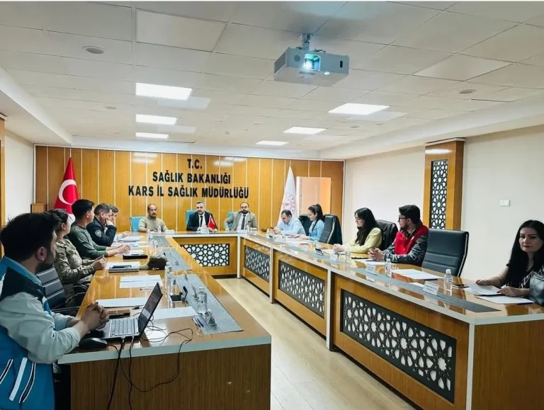 Kars’ta afet ve acil durumlara yönelik masa başı tatbikat gerçekleştirildi