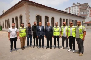 Osmaniye’de tarih yıkılmadı, küllerinden yeniden doğdu!