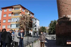 Vali Murat Duru, Kızıl Minare Camii’nde Vatandaşlarla Görüştü