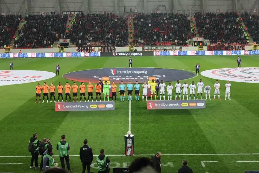 Arca Çorum FK, Rizespor’u 2-1 mağlup etti
