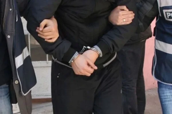 Kars’ta 132 yıl hapis cezasıyla aranan hükümlü yakalandı
