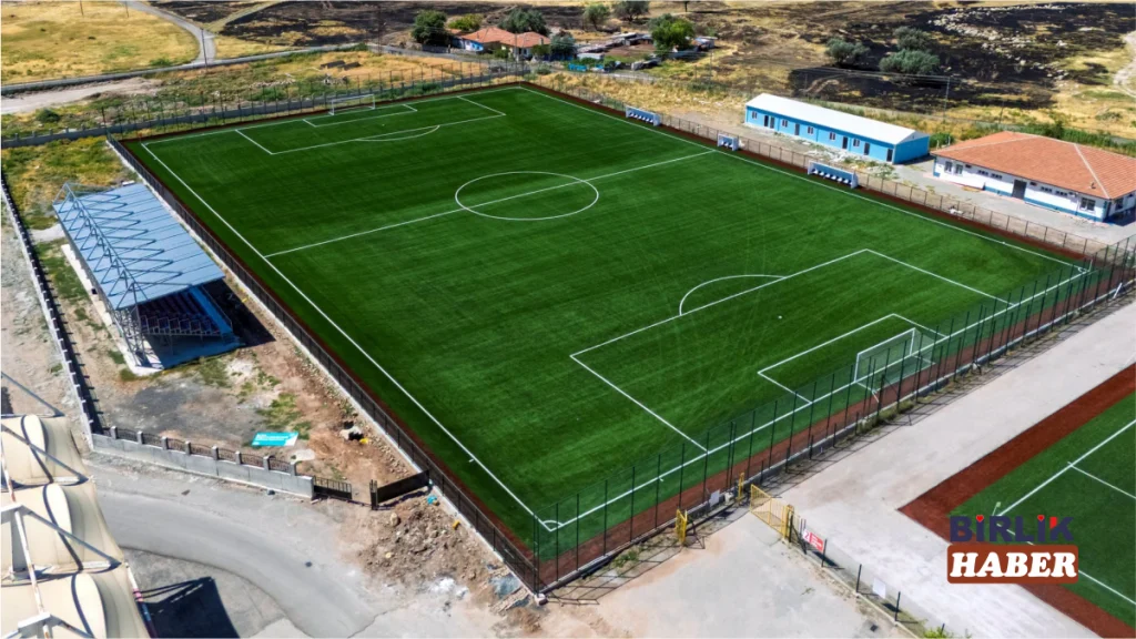 Aksaray’a Modern Futbol Sahası ve 500 Kişilik Tribün