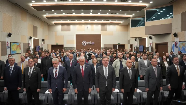 Türkiye-KKTC ekonomi zirvesinde dikkat çeken hedef: 1 milyar dolarlık ihracat