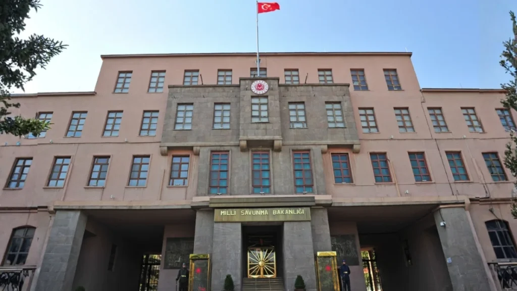 MSB’den deniz yetki alanları mesajı: Haklarımız korunmaya devam edecek