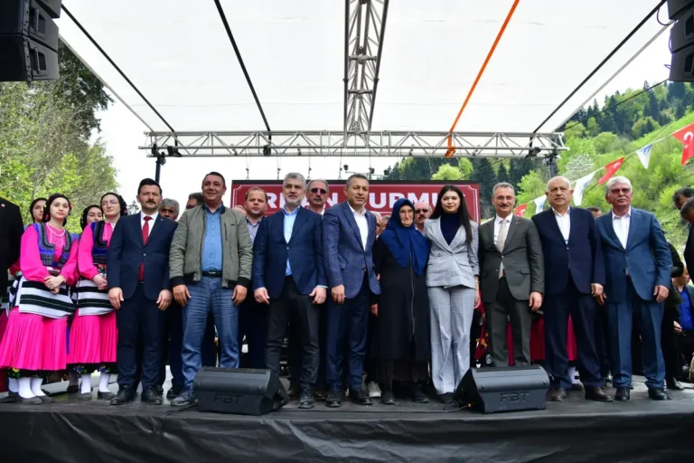 Acısu’da Hıdırellez coşkusu: Binlerce kişi baharı horonla karşıladı