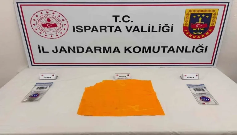 Isparta’da 10 bin kullanımlık sentetik uyuşturucu ele geçirildi