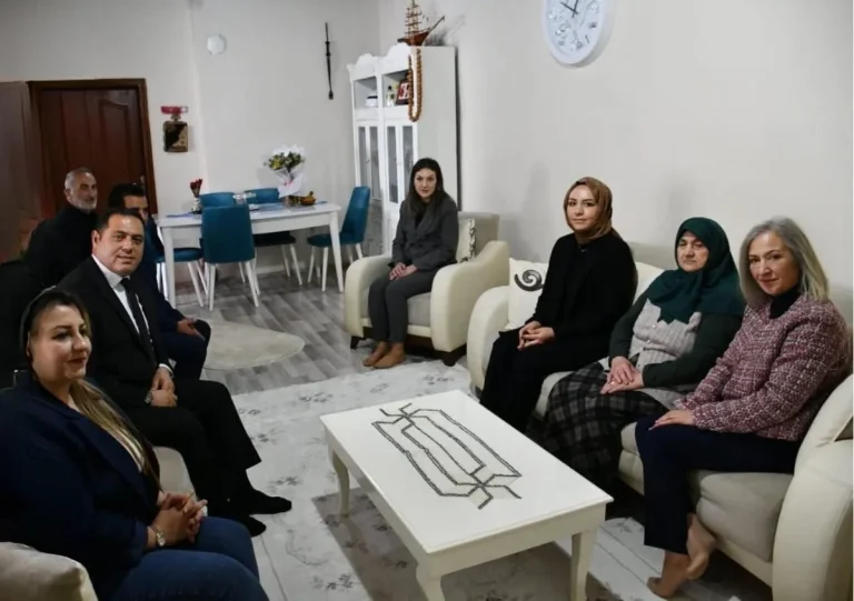 Kars’ta şehit ailelerine vefa ziyareti: “her zaman yanınızdayız”