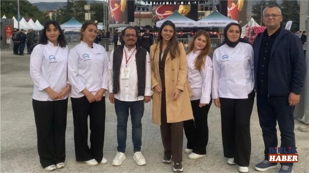 ASÜ’lü Aşçılık Öğrencileri Niğde’den 4 Madalyayla Döndü