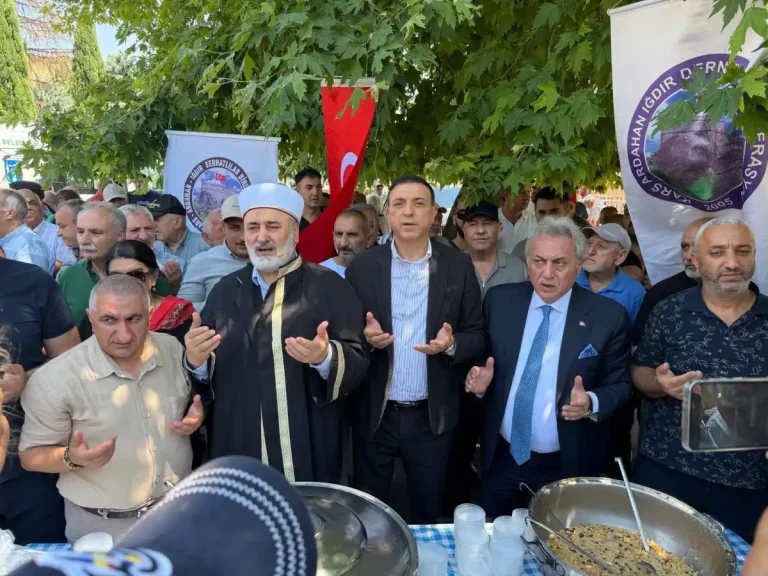 KAI Federasyonu’ndan Ankara’da geleneksel aşure ikramı