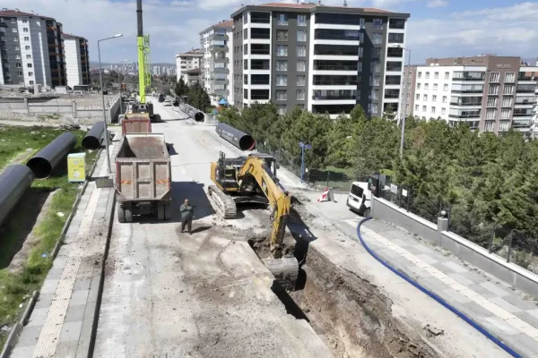 ASKİ’den Sincan ve Etimesgut’un su altyapısına neşter