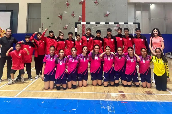 Karslı Hentbolcular Anadolu Yıldızlar Ligi’nde gururlandırdı
