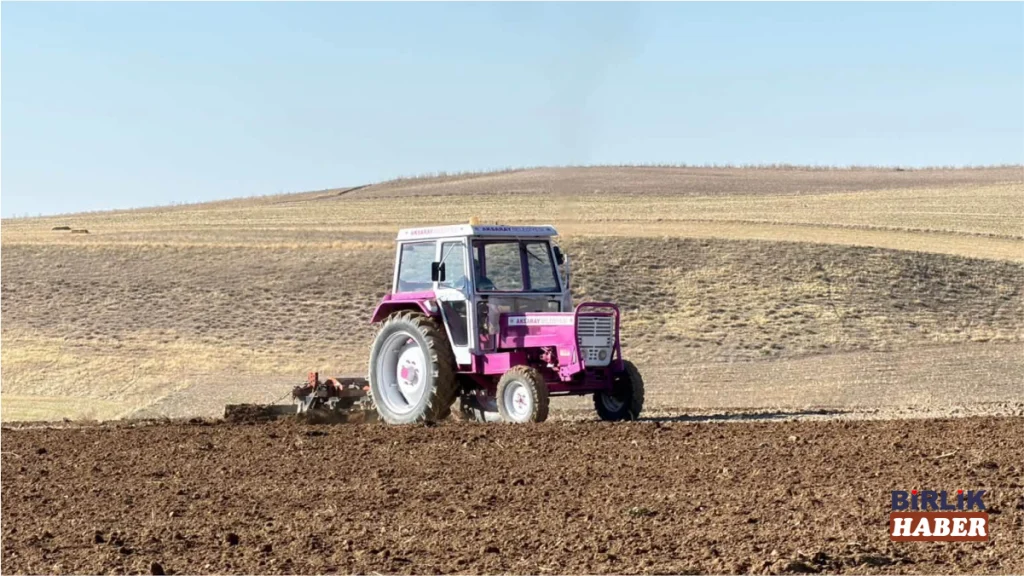 Aksaray Belediyesi 500 Dönüm Araziye Ekim Yaptı