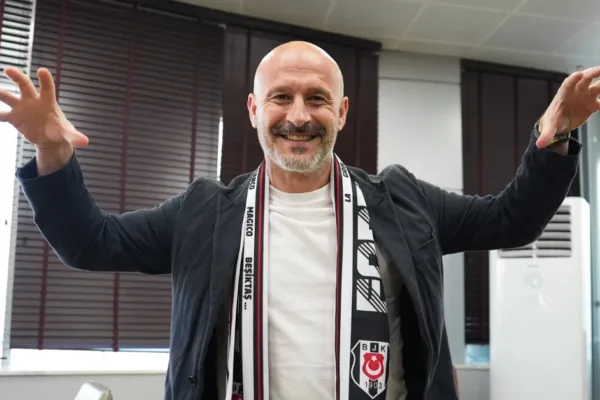 Vincenzo Italiano: Taraftarı mutlu etmek için buradayız