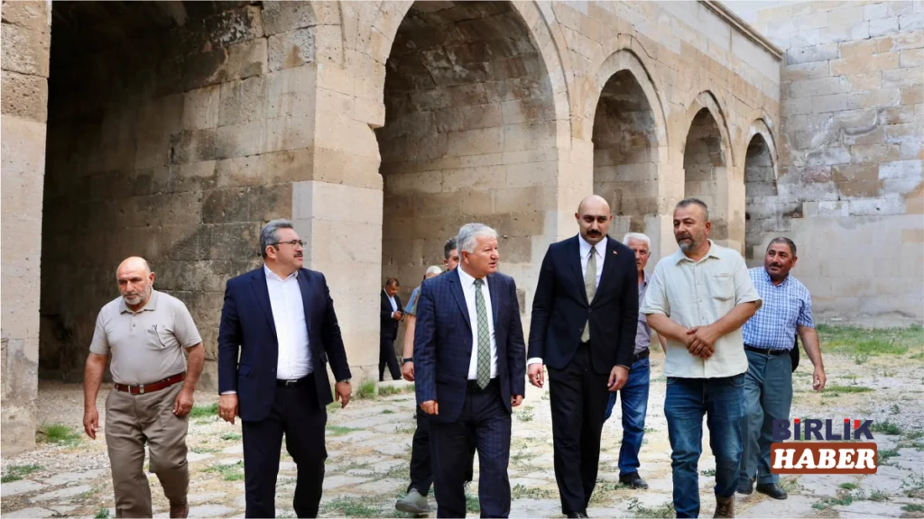 Vali Murat Duru Ağzıkarahan Köyü’nde Vatandaşlarla Buluştu
