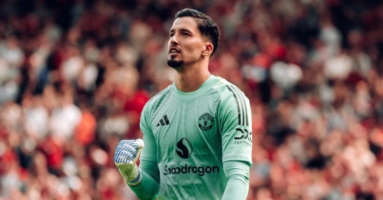 Bayındır: Old Trafford’da Türk bayrağını dalgalandırmak gurur