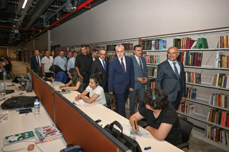 Bakan Işıkhan’dan Malatya’daki hizmetlere tam not