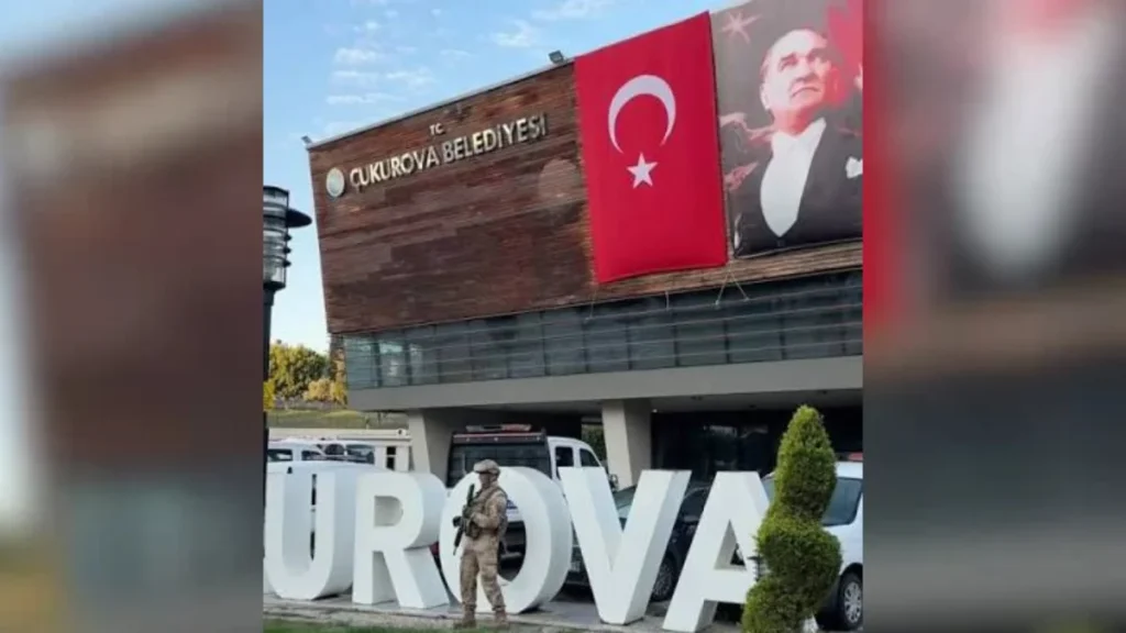 Çukurova Belediyesi’ne operasyon: 44 gözaltı