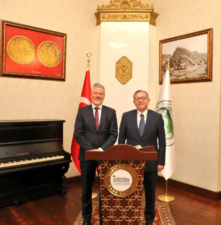 Kars Valisi Ziya Polat, Norveç Büyükelçisi Andreas Gaarder’i makamında ağırladı