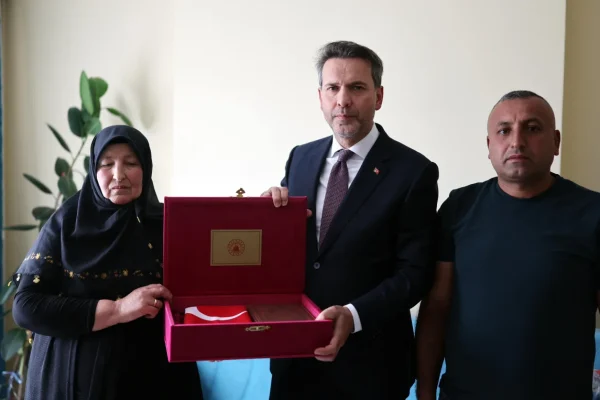 Çorum’da şehit ailelerine anlamlı ziyaret