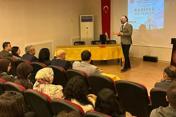 SCÜ’de Gençlerle Buluşan TİMBİR Genel Başkan Yardımcısı Tokuş’tan Dikkat Çeken Açıklamalar