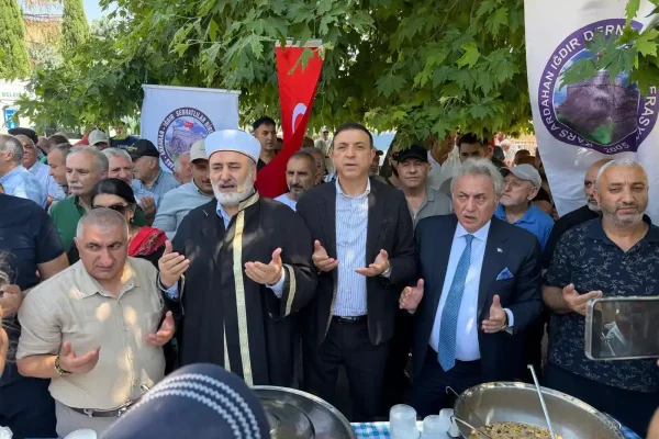 KAI Federasyonu’ndan Ankara’da geleneksel aşure ikramı