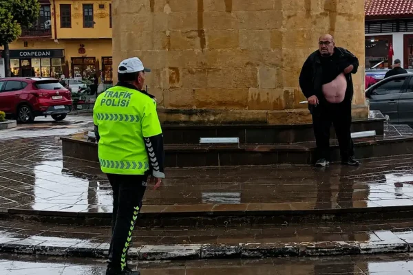 Çorum’da saat kulesi önünde bıçaklı mutlak butlan tepkisi