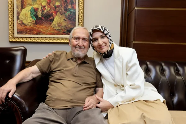 İçişleri Bakan Yardımcısı Doç. Dr. Yiğitbaşı babasıyla buluştu: Aynı çatı altında görev yapmak çok ayrı