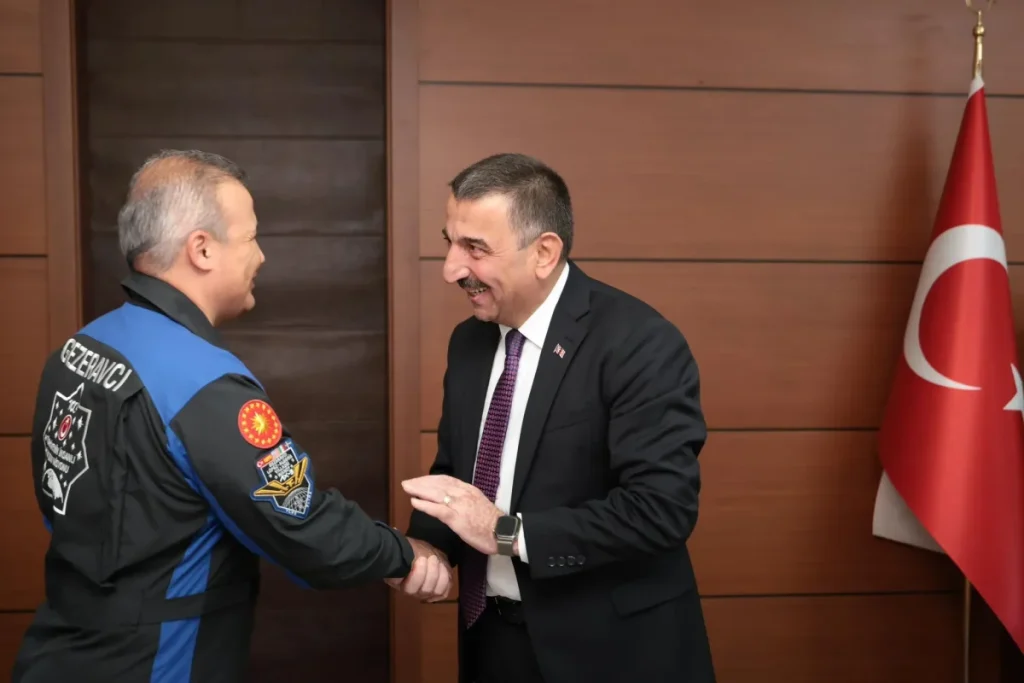 İlk Türk Astronot Alper Gezeravcı Zonguldak’ta