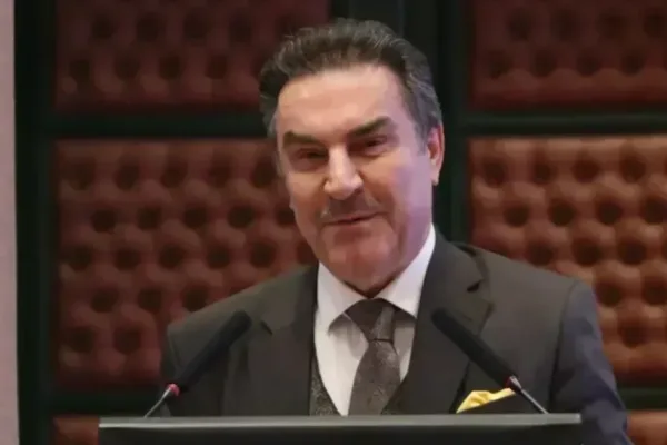 Prof. Dr. Zakir Avşar: ”Trump ve fırtına öncesi sessizlik söylemi neyi ifade ediyor?”