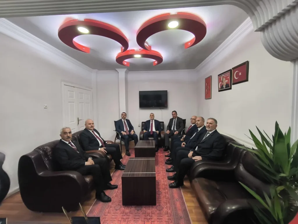 Çalışma ve Sosyal Güvenlik Bakanı Prof. Dr. Vedat Işıkhan’dan Kars’a yoğun mesai