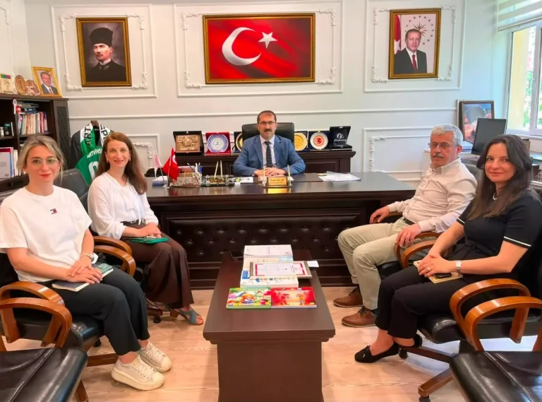 Eğitim’de marka şehir Artvin
