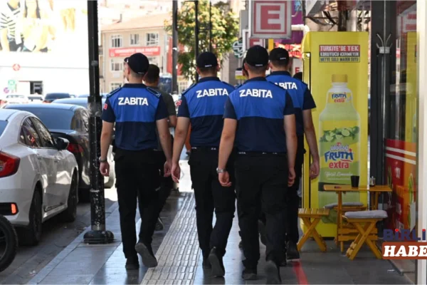 Aksaray’da zabıta kaldırımları mercek altına aldı