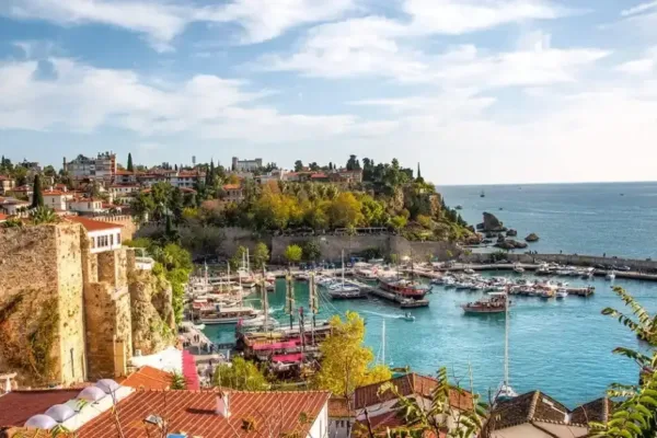 TÜİK verileri açıklandı: İkinci çeyrekte turizm geliri 15,9 milyar dolar