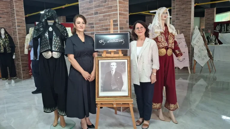 Beypazarı’nda yıl sonu sergisi ziyaretçilerini ağırlamaya başladı
