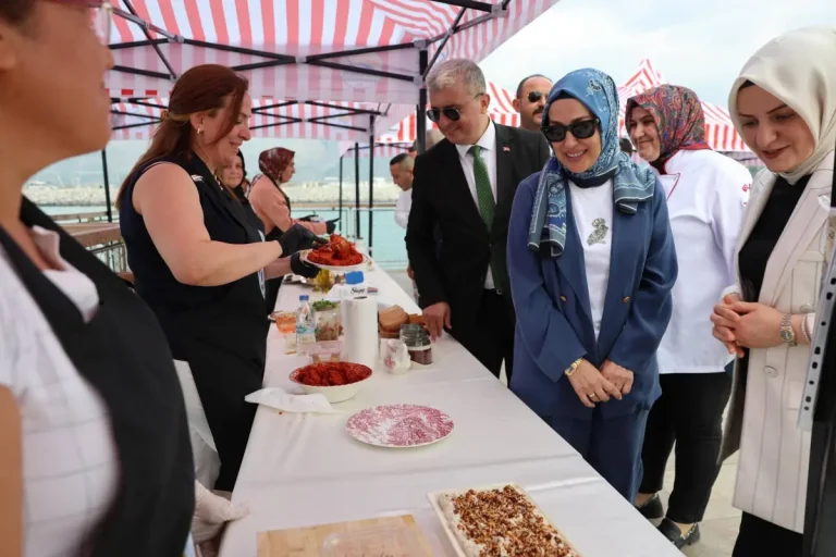 Hatay’da damak çatlatan lezzetler yarıştı