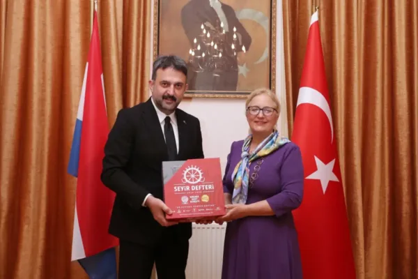 AKK Başkanı ve ATO Başkan Vekili Halil İbrahim Yılmaz Lahey Büyükelçisi Fatma Ceren Yazgan’ı ziyaret etti