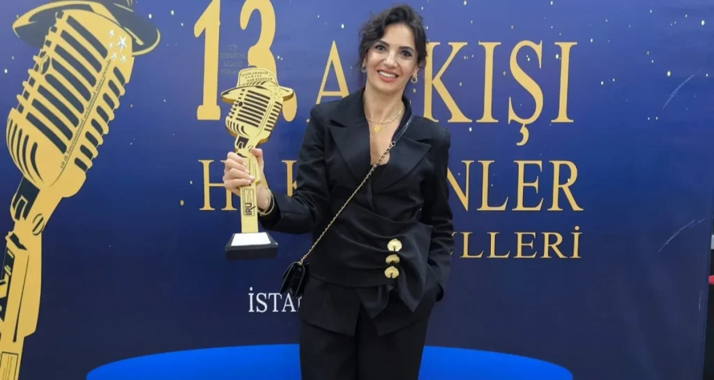 İş kadını Helin Akyıl’a “Yılın İş Kadını” ödülü verildi