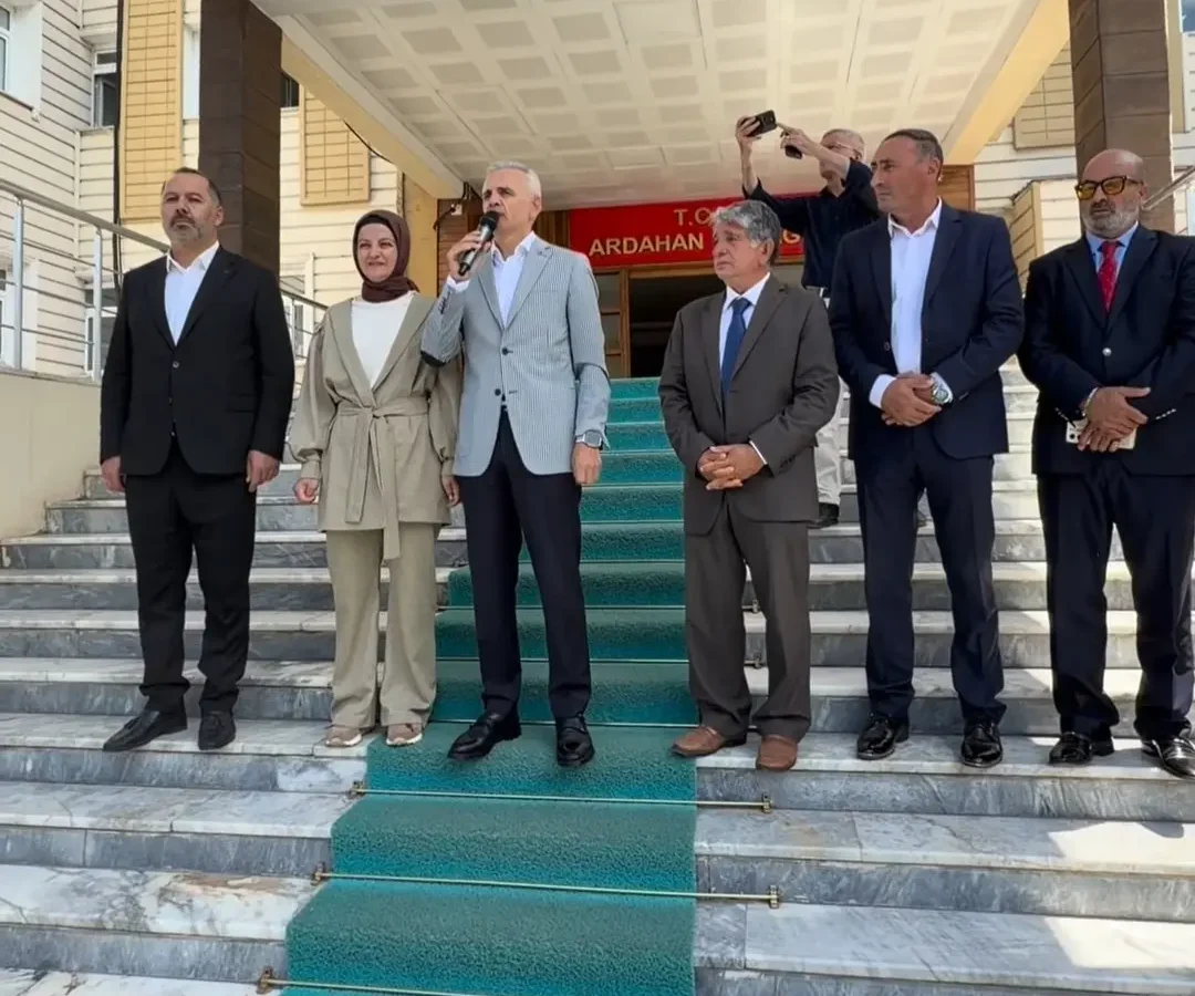 Vali Çiçekli’nden itiraf: “Büyük Cehalet Etmişim, İdarecilik Ateşten Gömlekmiş”