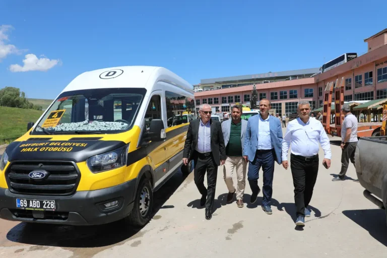 Bayburt Belediyesi araç filosunu güçlendirmeye devam ediyor