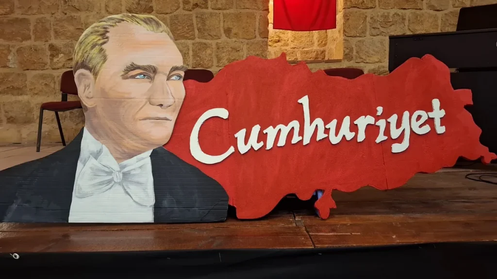 Beypazarı İlçesinde “Fotoğraflarla Cumhuriyet bayramı sergisi” açıldı
