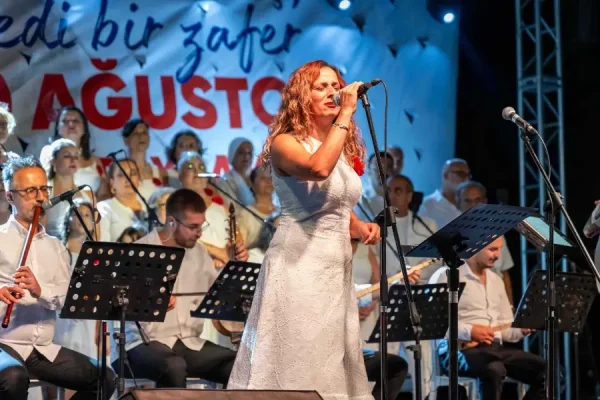 Bornova’da Zafer Coşkusu notalara döküldü