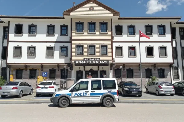 Beypazarı Adliyesinde görev süreleri sona eren Hâkim ve Savcılar başka yerlere atandı
