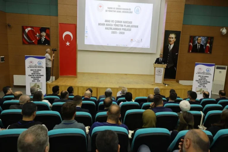 Artvin Valisi Ergün,” Su kaynaklarının planlı, verimli ve sürdürülebilir şekilde yönetilmesi çok büyük önem arz ediyor”