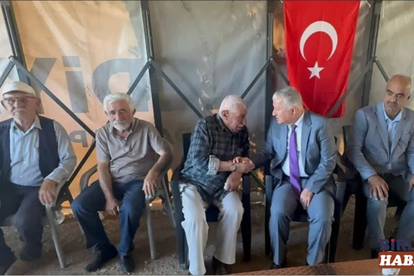 Vali Duru’dan Şehit Ailesine Taziye Ziyareti