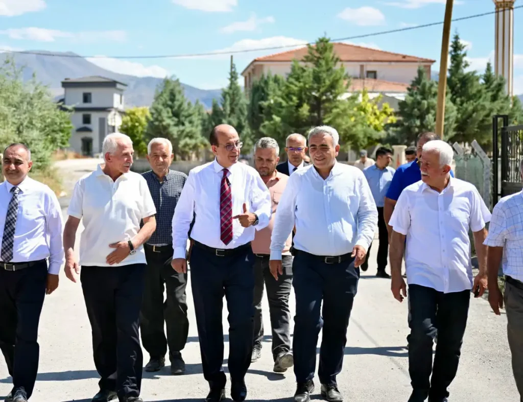 Başkan Geçit, Kuyulu Mahallesi’ndeki yatırımları yerinde inceledi
