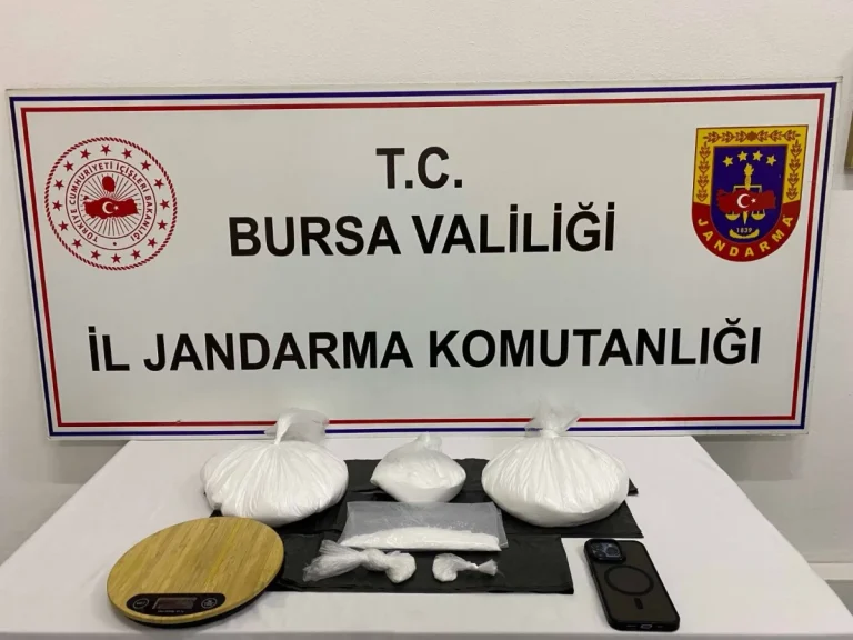 Bursa’da uyuşturucu operasyonu: 2 kilo metamfetamin yakalandı