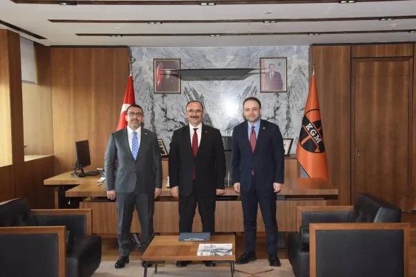 Milletvekili Çalkın, Kars’ın ulaşım ve karayolu yatırımlarına ilişkin talepleri gündeme taşıdı