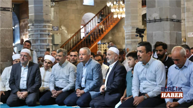 Aksaray Hafızlık İcazet Merasimi Ulu Camii’nde Gerçekleştirildi